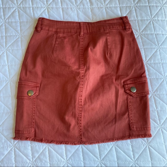 Garage Skirt - Picture 2 of 2